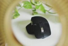 Step-by-step instructions for Arrangement of a Logitech MouseStep-by-step instructions for Arrangement of a Logitech Mouse